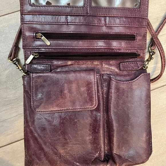 DANIER Leather  Crossbody Bag - Picture 8 of 10